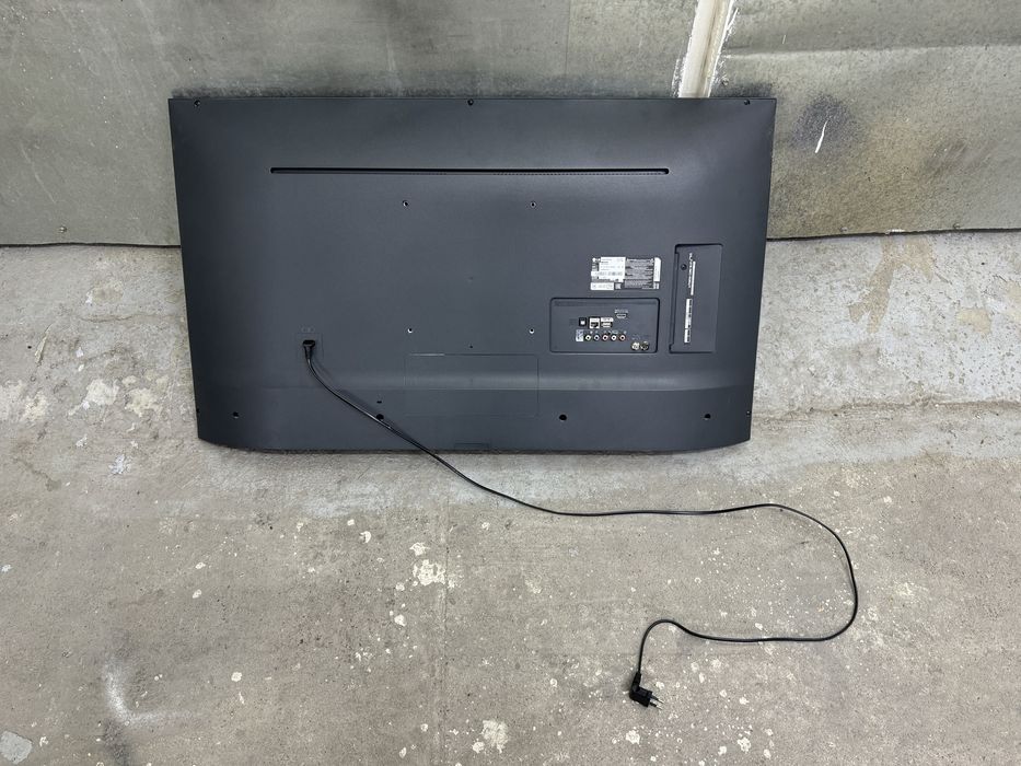 Телевизор на Запчасти