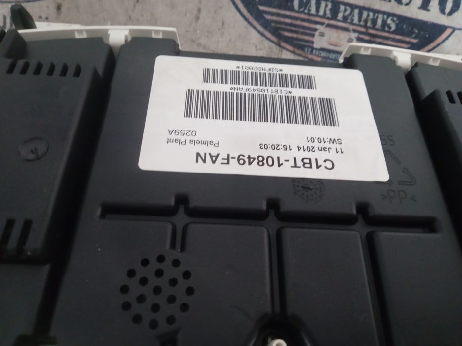 ceasuri bord uk  ford b-max  1.0 benzina 2014