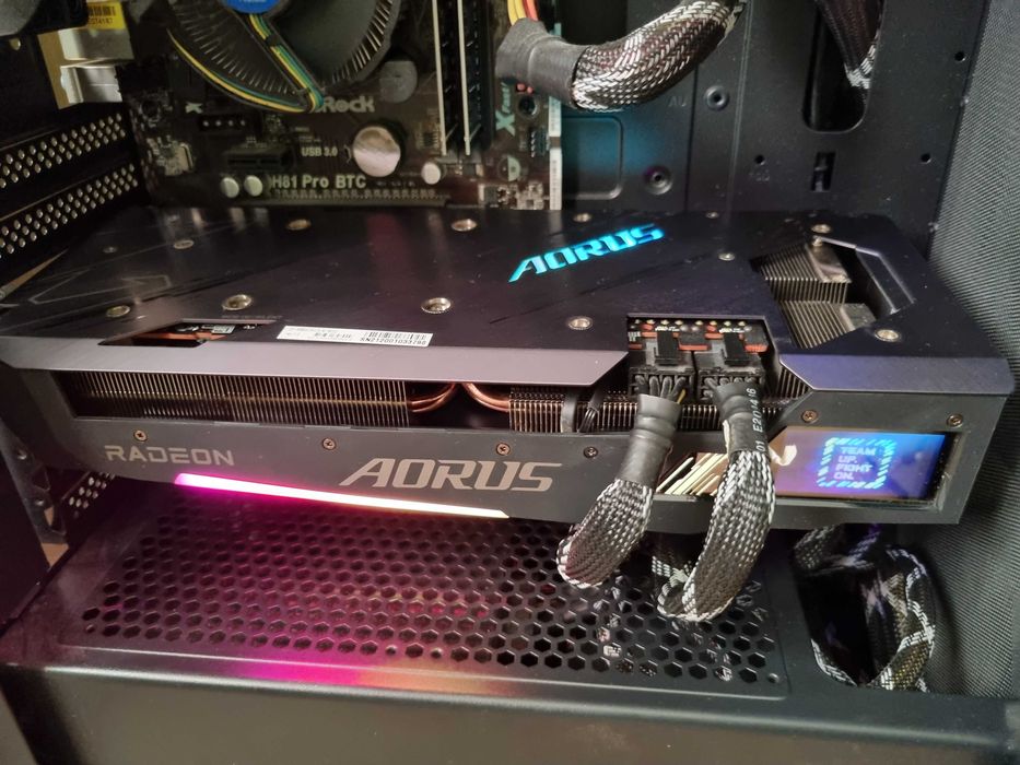 Placa video RX 6800 MASTER 16GB GIGABYTE AORUS Radeon GDDR6 256-bit
