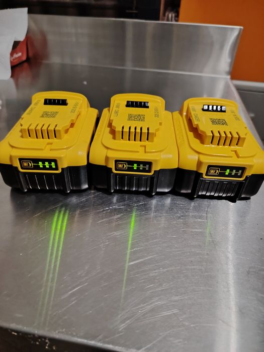 Baterie acumulator dewalt 5 amp