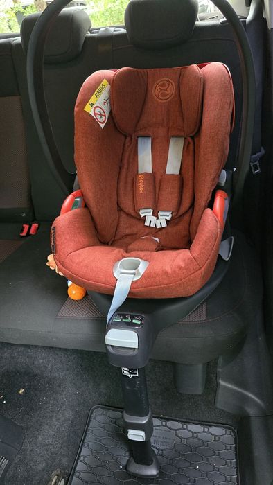 Vand scaun auto pentru bebelusi/copii ca nou. Cybex Cloud Z + baza isofix