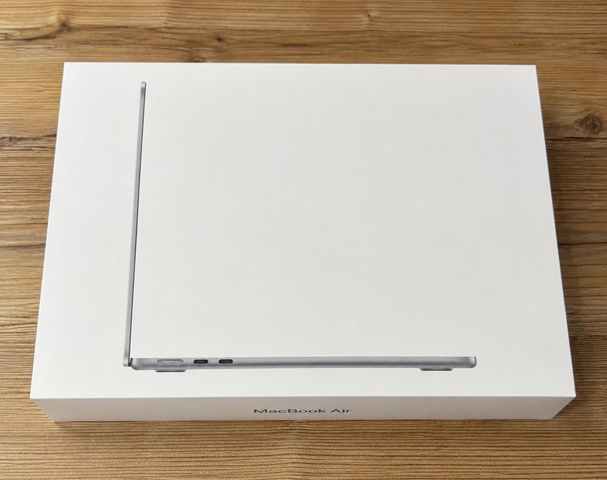 Apple MacBook Air 13″ M5, 16/512 GB, 100% батерия, гаранция + Magic Mouse