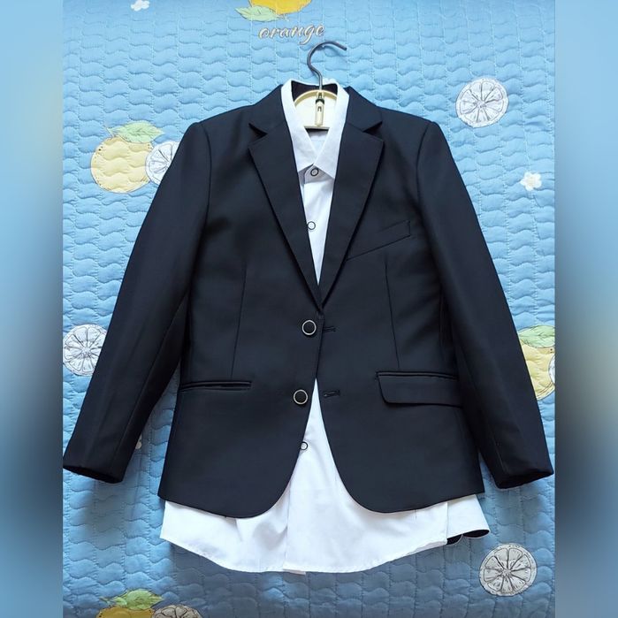 Школьный пиджак новый черный