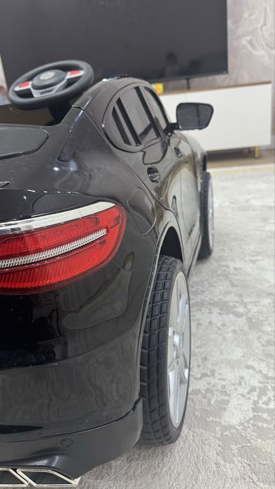 Детский автомобиль