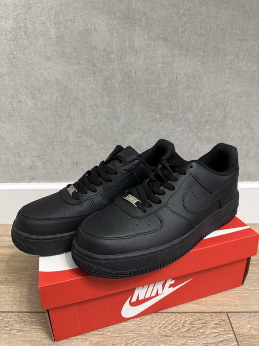 Продам обувь 43/44 размер