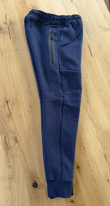 Nike Tech pantaloni barbati