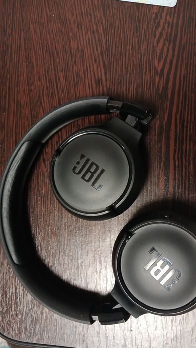 JBL 520BT наушники, почти новые