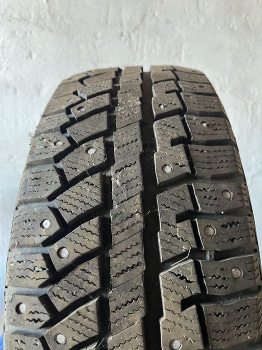 Продаю зимние шины р16