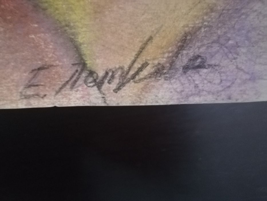 Изключително магнетична и изразителна картина. Портрет. Пастел.