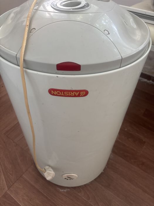 Продам Аристон б/у