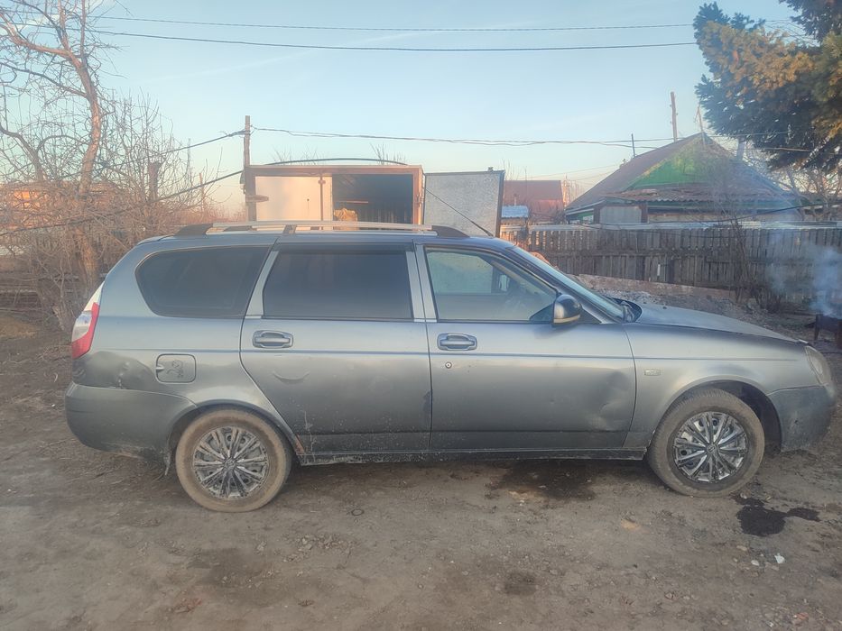 Продам  приору 1