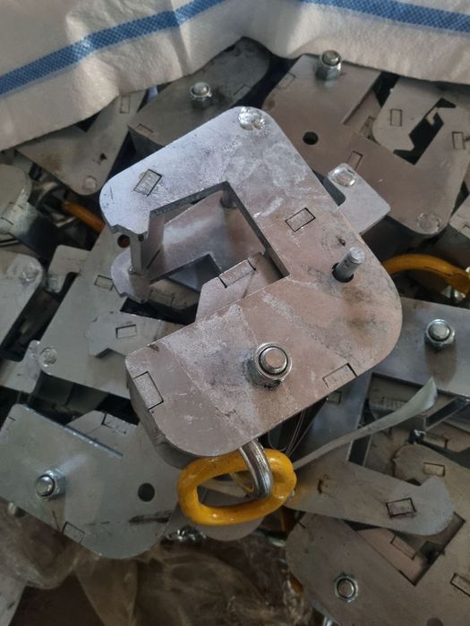 Клиновой замок для опалубки