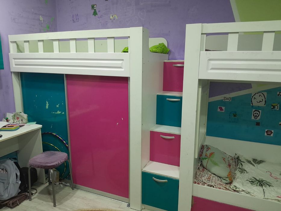 Продам встроенную мебель.