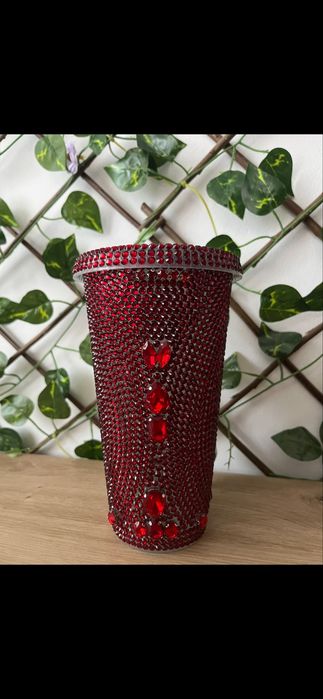 Starbucks чаша с ръчно лепени кристали