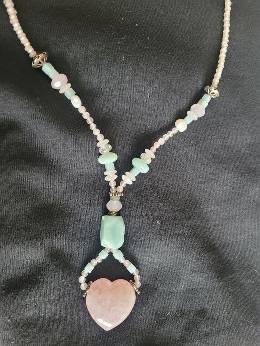 Колие с естествени кристали