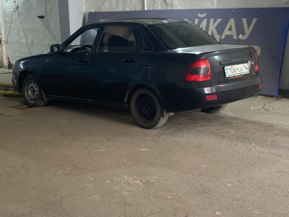 Продам ЛАДА приора 21070