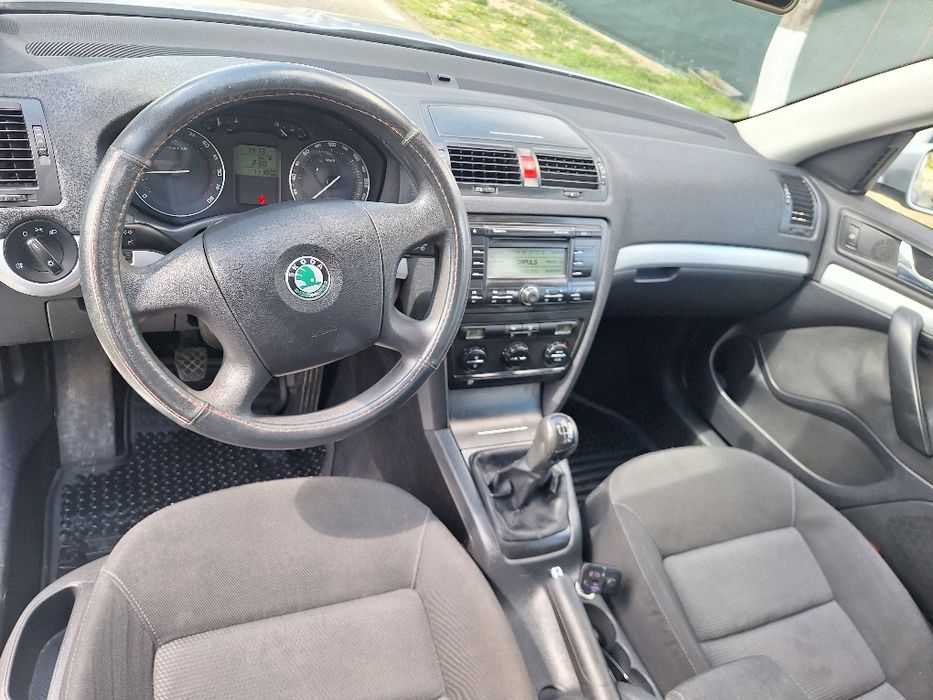 SKODA Octavia 2008 — imagine 5