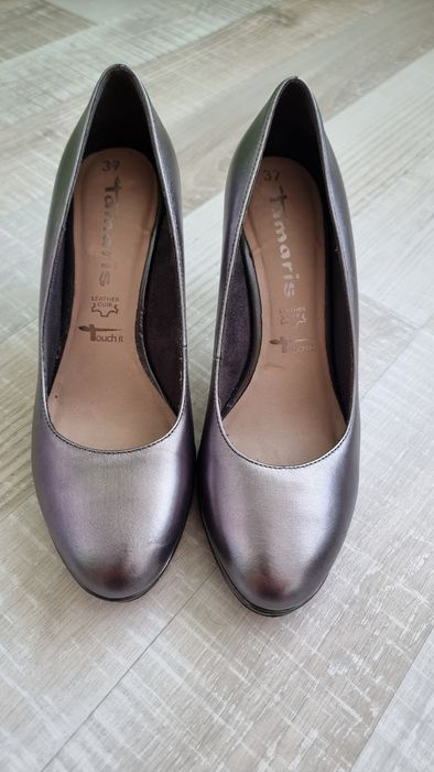 Pantofi argintii