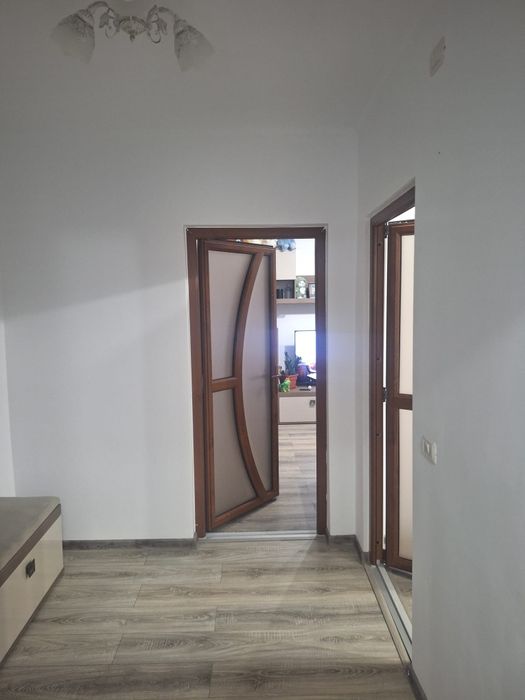 Apartament,  2 camere ,zona Vale (mobilat si utilat)