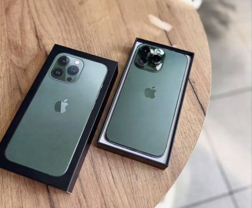 Продам айфон 13 про срочно