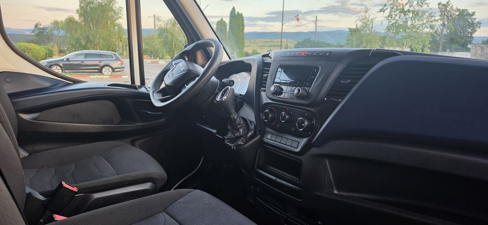 Iveco daily 35 s18 2022 10 euro paleț automat