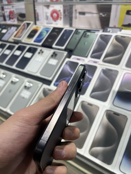 iPhone 15 pro 256 gb