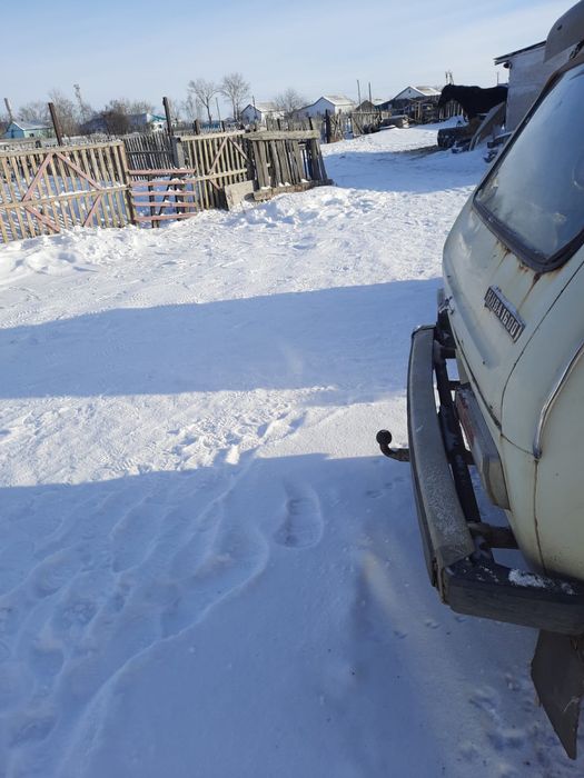 Нива 21214. В хорошем состояний