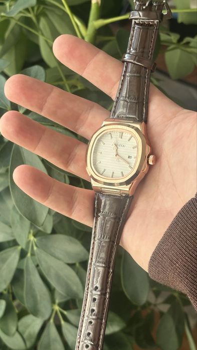 Set trei ceasuri noi curea piele lac nepurtate rosegold