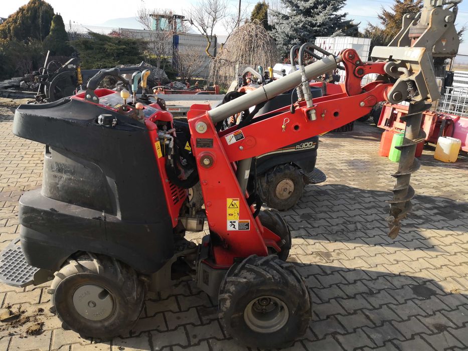 Diverse atasamente multifuncționale Ditch Witch Zahn R300
Ditch Witch