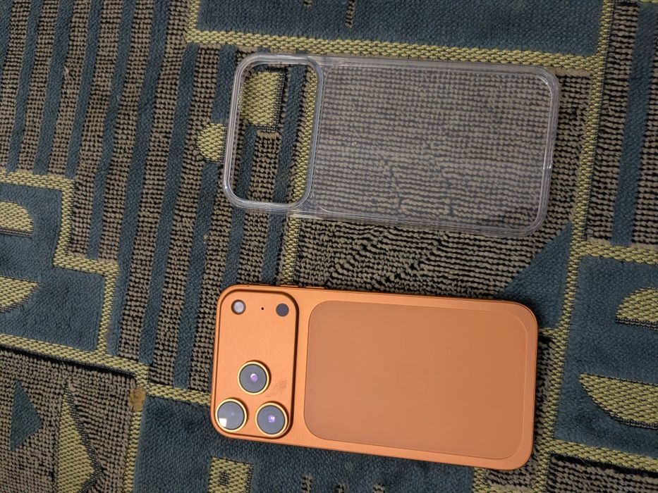 Iphone xr   в корпусе 17 про