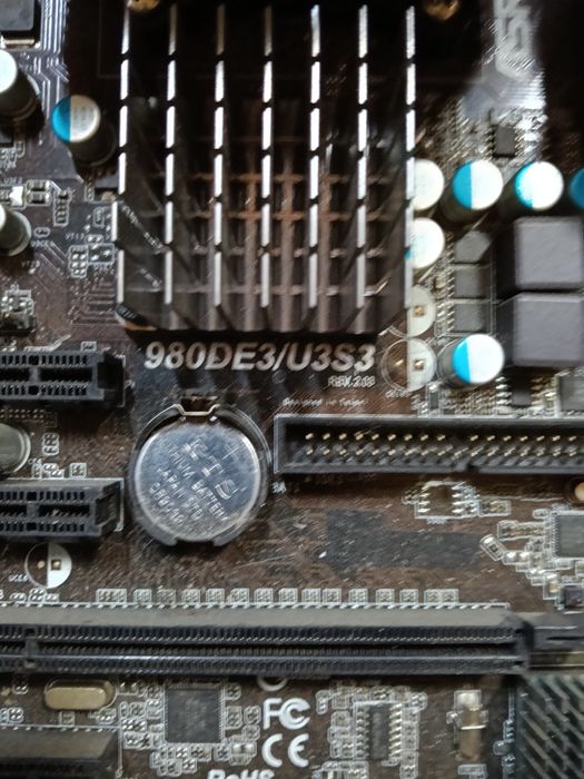 Placa de baza ASROCK 980DE3/U3S3