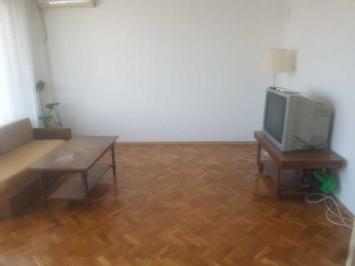 Дава се под наем Двустаен апартамент в Бургас, Лазур - 71 кв.м за 204 € - Снимка #4