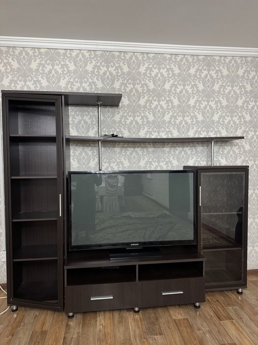 Продам стенка-горка доя посуды