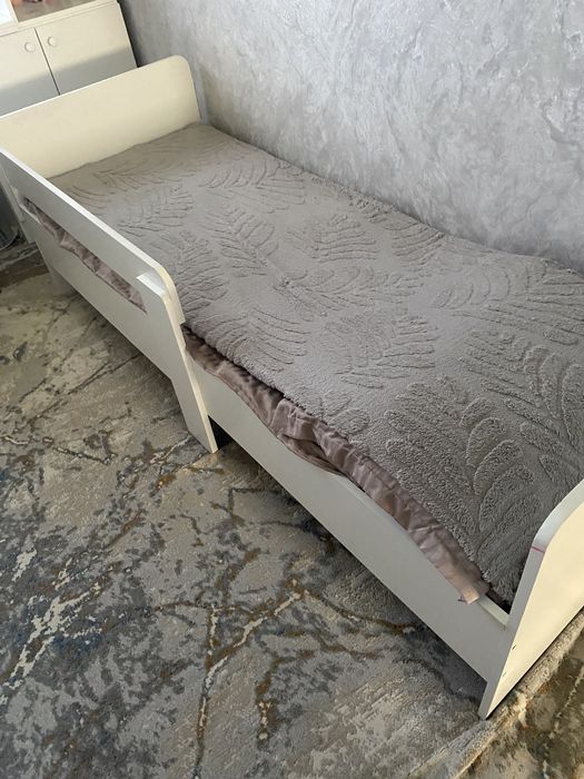 Продам кровать детский