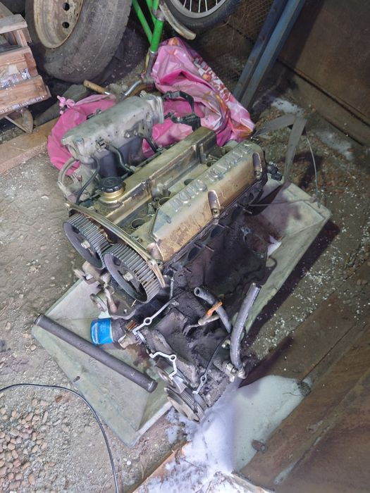 Двигатель G4JP на запчасти.