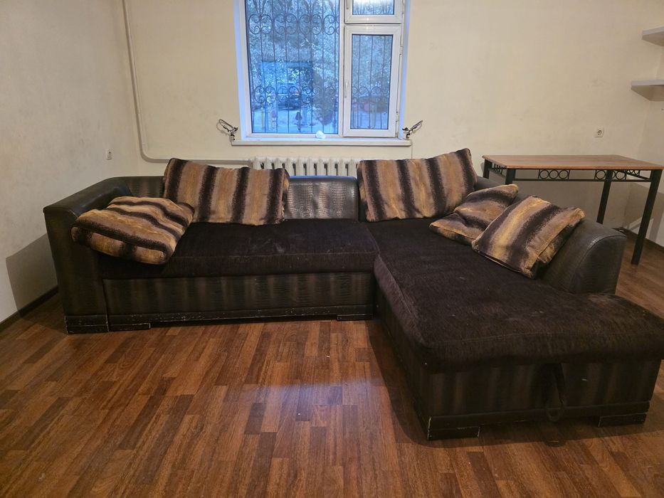 Диван, размер 260×185×90