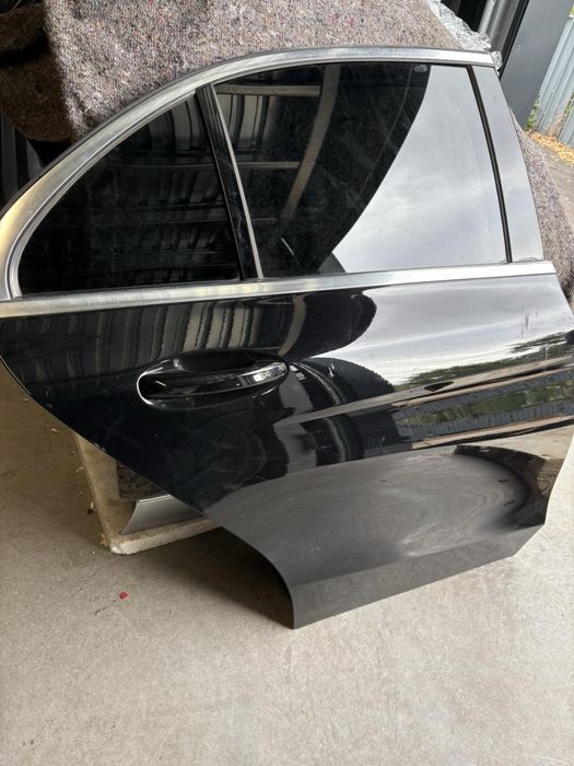 Mercedes W205 C class/Ц класа седан врата/врати