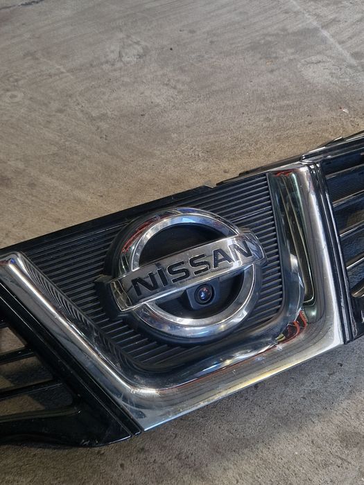 Grila Centrala Cu Camera Nissan Qashqai J10 Facelift  Cod : 62310-BR10A