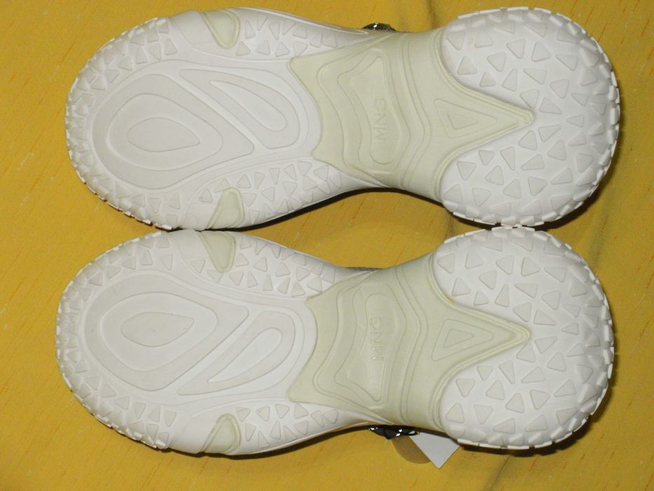 MANGO нови с етикет юношески маратонки 37