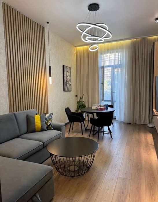 Квартира продается 3/3/4 на Аския Базар