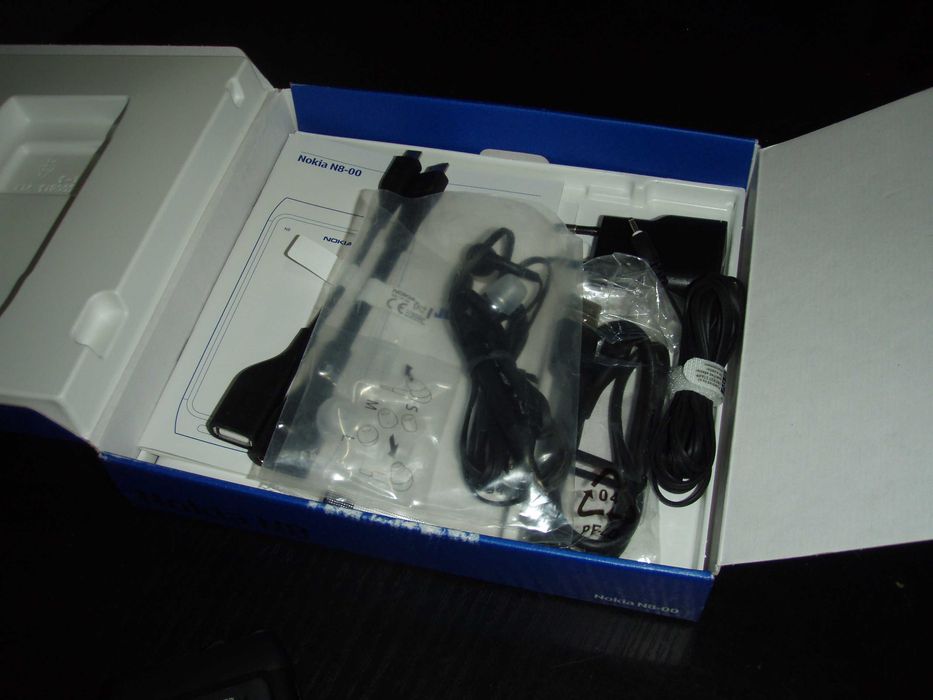 Nokia N8, functional in orice retea, aproape nou, la cutie