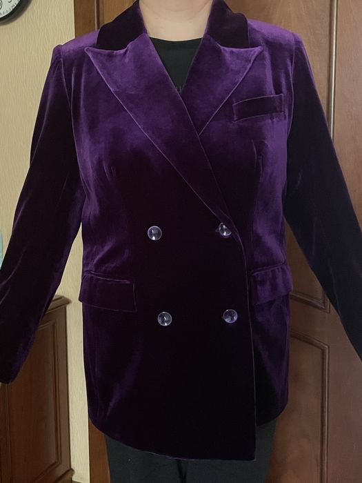 Продам новый пиджак велюровый