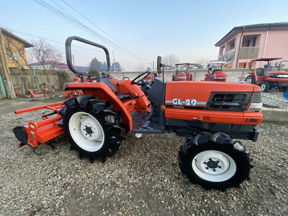 Tractor japonez Kubota model 2008