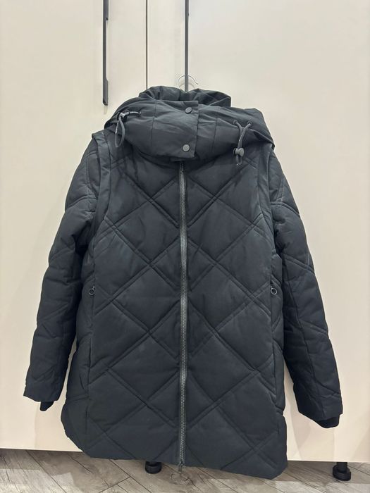 Продам женскую куртку