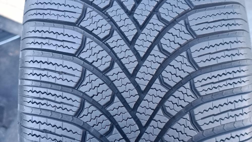 225/55/18 Bridgestone Дот 3024