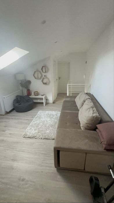 Apartament 4 camere, 2 bai,pe doua nivele