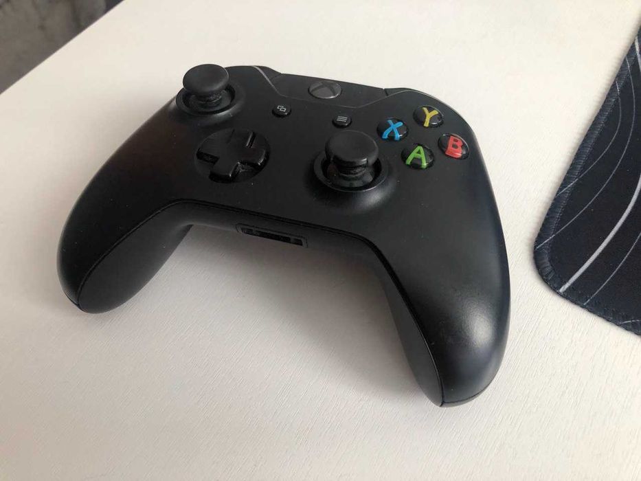 Геймпад Xbox One (One/S/X)
