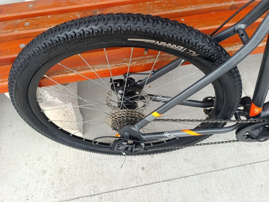 Планински велосипед ROCKRIDER ST 120 27,5/L
Изключително запазен като
