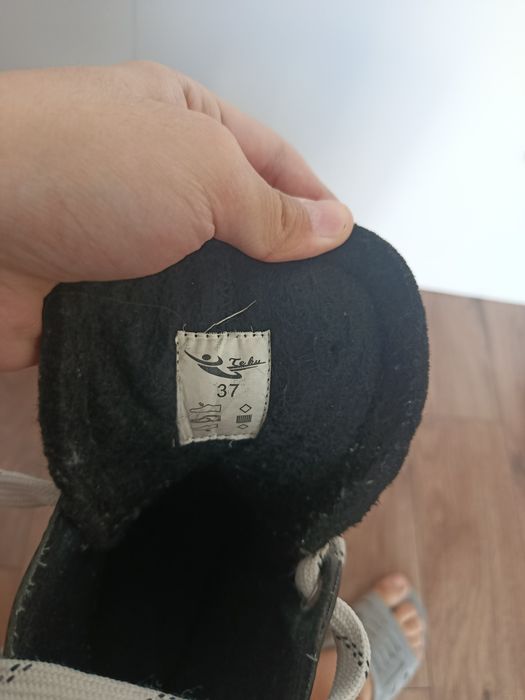 Коньки хоккейные