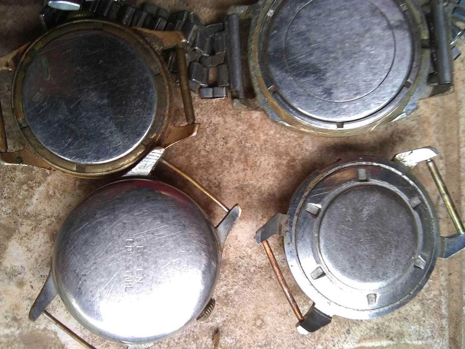 Стар ръчен часовник